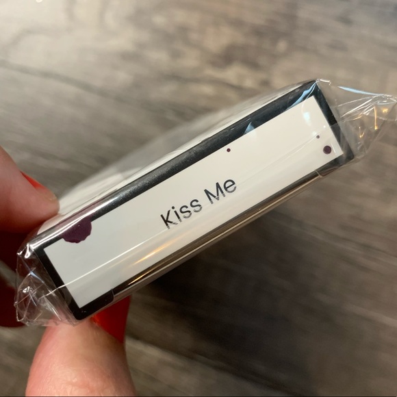 🆕 Lashaholic Luxury Lashes - Kiss Me - Fake Eyelashes - Picture 2 of 6